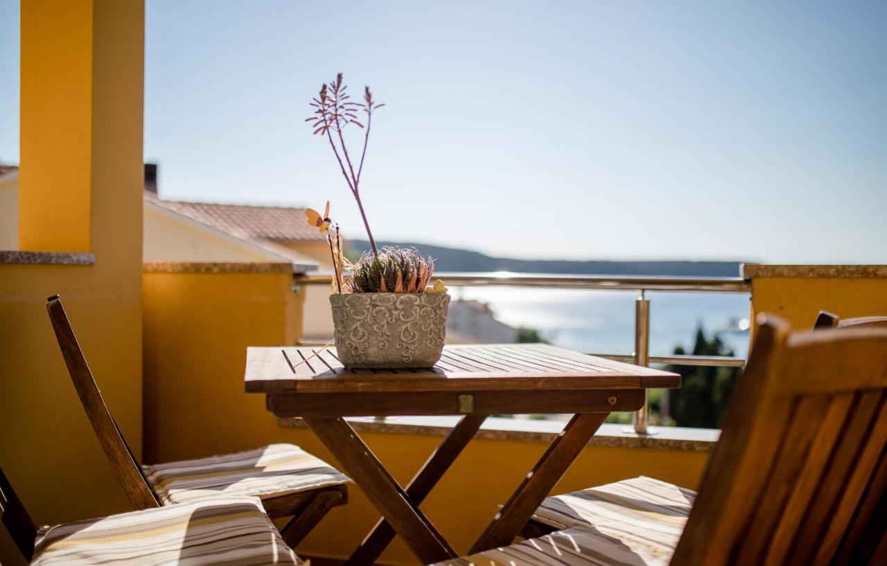 Apartments Silvana In Kampor Εξωτερικό φωτογραφία