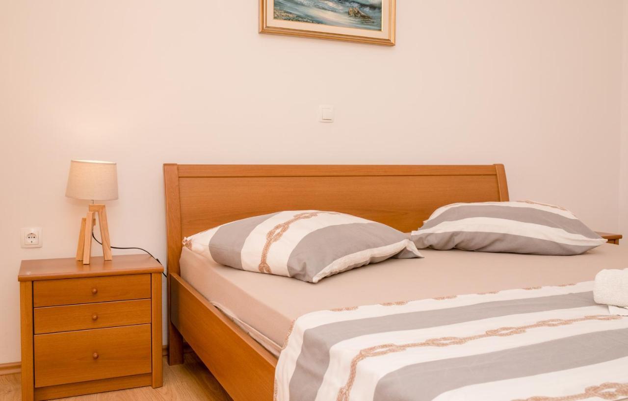 Apartments Silvana In Kampor Εξωτερικό φωτογραφία