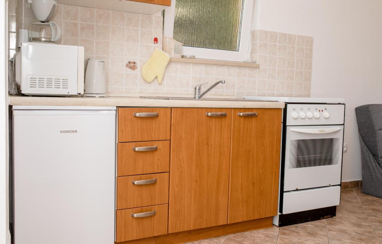 Apartments Silvana In Kampor Εξωτερικό φωτογραφία